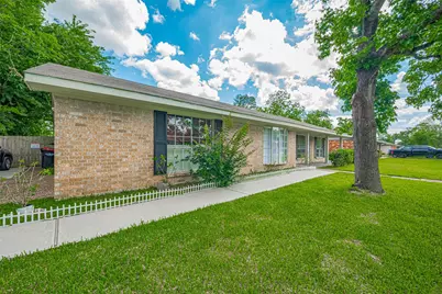 101 Wildrose Street, Baytown, TX 77520 - Photo 34