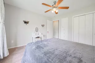 101 Wildrose St, Baytown, TX 77520 - Photo 20