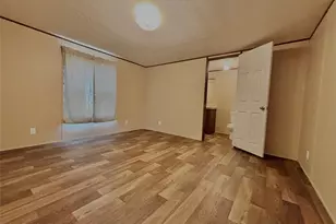 300 Cherokee Ln, Onalaska, TX 77360 - Photo 2