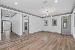 807 E 1st St, Humble, TX 77338 - Photo 10