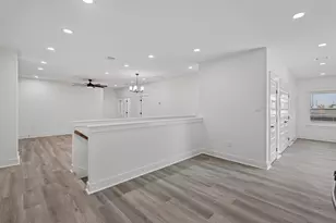 404 N Avenue H, Humble, TX 77338 - Photo 30