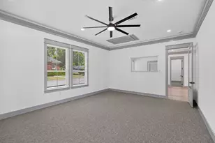 404 N Avenue H, Humble, TX 77338 - Photo 16