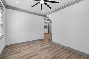 404 N Avenue H, Humble, TX 77338 - Photo 20