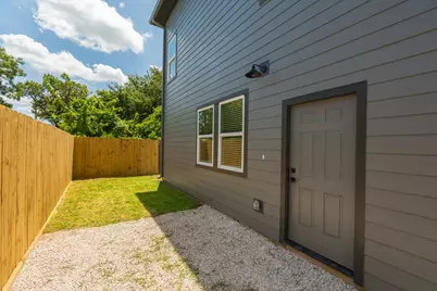 404 N Avenue H, Humble, TX 77338 - Photo 44