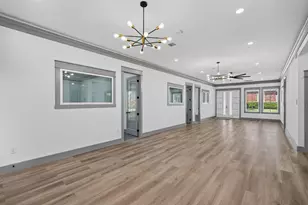 404 N Avenue H, Humble, TX 77338 - Photo 8