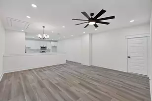 807 E 1st St, Humble, TX 77338 - Photo 34