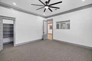 404 N Avenue H, Humble, TX 77338 - Photo 18