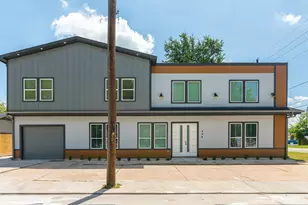 807 E 1st St, Humble, TX 77338 - Photo 2