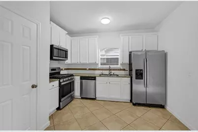 4614 Phlox Street, Houston, TX 77051 - Photo 4