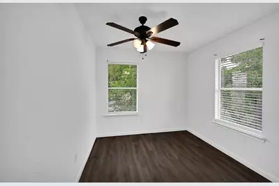 4614 Phlox Street, Houston, TX 77051 - Photo 10