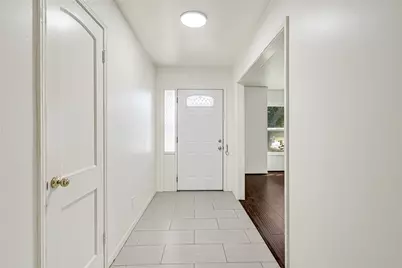7702 Dashwood Drive, Houston, TX 77036 - Photo 6