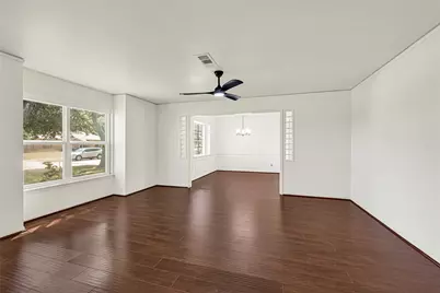 7702 Dashwood Drive, Houston, TX 77036 - Photo 4