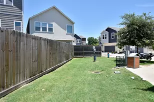 5502 Camaguey St, Houston, TX 77023 - Photo 36