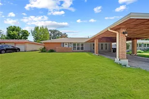 2835 Dragonwick Dr, Houston, TX 77045 - Photo 2