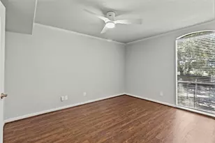 4627 Wild Indigo St, Houston, TX 77027 - Photo 6