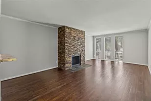 4627 Wild Indigo St, Houston, TX 77027 - Photo 2