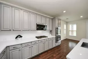 25106 Squire Knoll St, Katy, TX 77493 - Photo 2