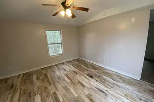 368 Pine Ridge Dr, Cleveland, TX 77327 - Photo 8