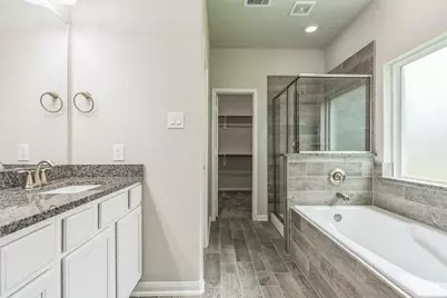 303 Woodhaven Drive, West Columbia, TX 77486 - Photo 14