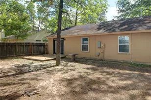 28 E Brookberry Ct, The Woodlands, TX 77381 - Photo 14