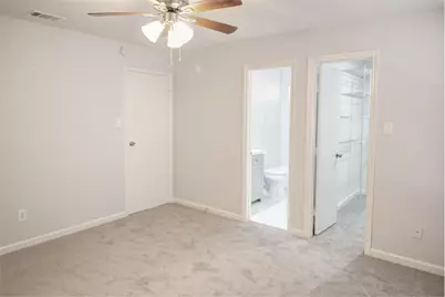 28 E Brookberry Court, The Woodlands, TX 77381 - Photo 8