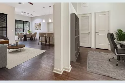400 McGowen Street #2101, Houston, TX 77006 - Photo 1
