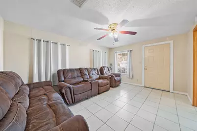 205 Smith Street, Cleveland, TX 77327 - Photo 4