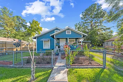 205 Smith Street, Cleveland, TX 77327 - Photo 1