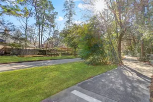 124 S Brooksedge Circle, The Woodlands, TX 77382 - Photo 30