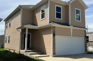 142 Egret Canal N, Baytown, TX 77523 - Photo 2