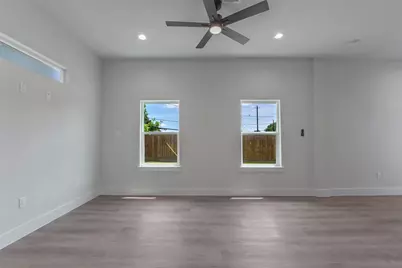 9313 Jutland Road, Houston, TX 77033 - Photo 4