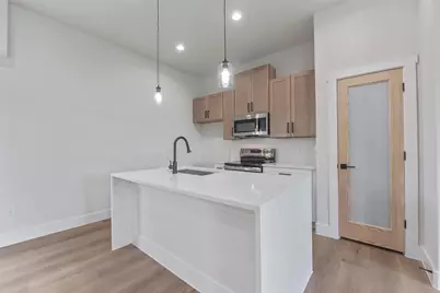 9313 Jutland Road, Houston, TX 77033 - Photo 8