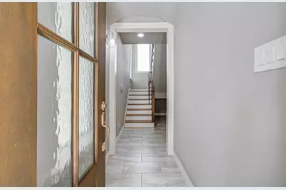 10908 Upland Retreat Drive, Houston, TX 77043 - Photo 2