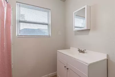 2801 Virginia Street #A, Baytown, TX 77520 - Photo 12