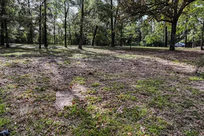106 Roy Webb, Huntsville, TX 77320 - Photo 2