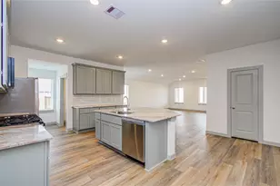 13922 Bay Crest, Dickinson, TX 77539 - Photo 12