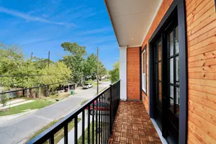 1603 Sylvester Rd, Houston, TX 77009 - Photo 8