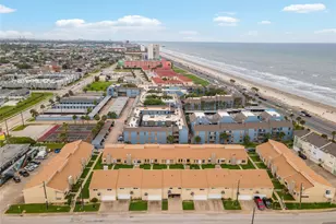 3700 83rd St, Galveston, TX 77554 - Photo 1