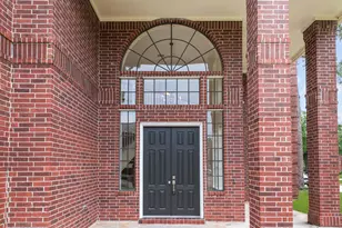 17402 Wilton Park Ct, Spring, TX 77379 - Photo 2