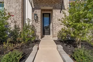 567 Cypress Vly Ave, Montgomery, TX 77316 - Photo 2