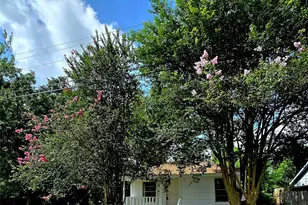 4642 Mierianne St, Houston, TX 77093 - Photo 2