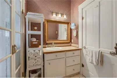 501 W Buck Street, Caldwell, TX 77836 - Photo 12