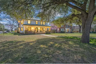 501 W Buck Street, Caldwell, TX 77836 - Photo 2