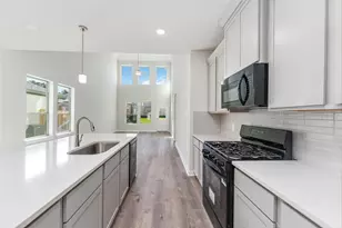 12243 Danza Dr, Willis, TX 77318 - Photo 10