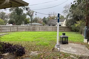5130 Saxon Dr, Houston, TX 77092 - Photo 16