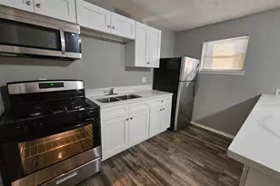3635 N MacGregor Way, Houston, TX 77004 - Photo 4