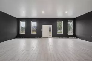 11005 Gloria Dr, Houston, TX 77013 - Photo 2