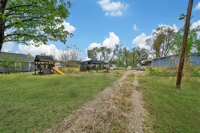 11005 Gloria Drive, Houston, TX 77013 - Photo 12