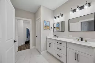 848 Fisher St, Houston, TX 77018 - Photo 14