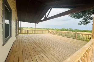 1240 Crooked Rd, Cat Spring, TX 78933 - Photo 20